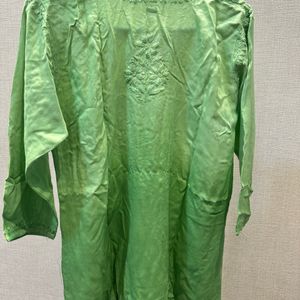 Green Ombre Chikan Kurti