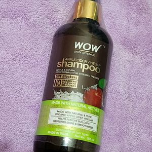 Wow skin Science Shampoo