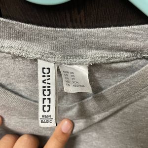 grey crop h&m tee