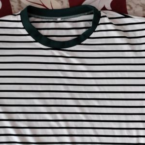 Lining Round Neck Women Tshirt