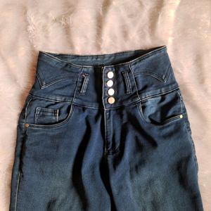 4 BUTTONS HIGH-WAISTED DENIM