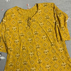 Mustard Yellow Top With 3/4 Sleeves