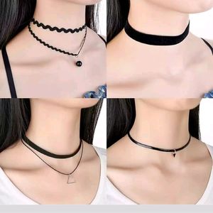 Chokers (Set Of 4)