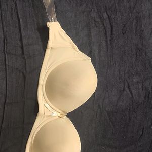 New Unused Nude Colored Bra 32 Size Transparent