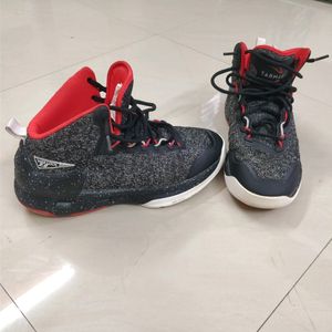 Black-grey-red High Ankle Sports Shoes Non Marking