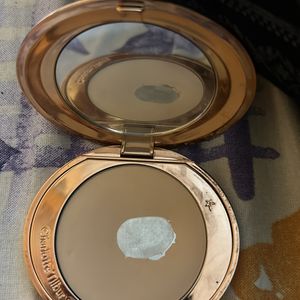 Charlotte Tilbury Compact -airbrush Flawless