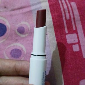 Mamaearth Moisture Matte Longstay Lipstick