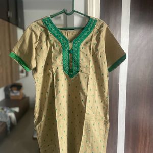 Ladies Green Festive Kurti