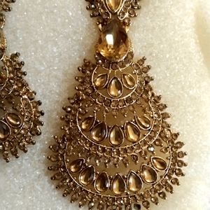 Golden Diamond Tikka And Earings Set