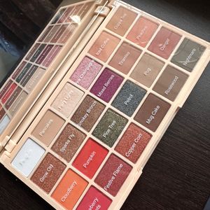 Makeup Revolution Sophx Eyeshadow Pallete