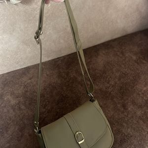 Sling Bag