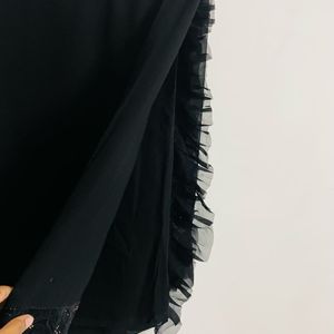 Women Black Saree With Frills And Blouse