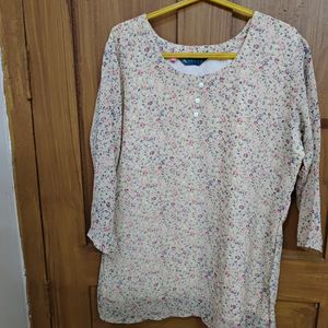 Floral Tunic With 3/4 Sleeves