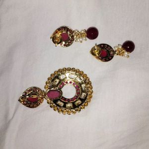 Kundan Pendant And Earings