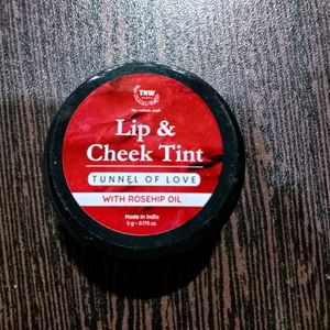 mamaearth face wash& lip cheek tint