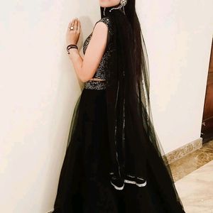 Black Lehnga