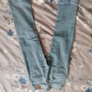 Jeans 150/-