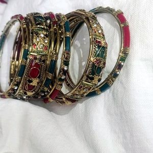 Red & Green Antique Style Metal Bangles