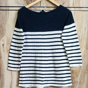 Black & White Woolen Top Size-34