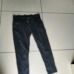 Girls Black Colour Jean