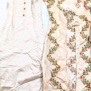 Stunning Ethnic Gown Itne Saste Mein! Must Buy