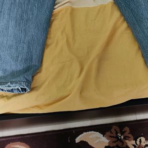 A Parallel Fit Jeans