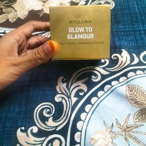 MYGLAMM GLOW TO GLAMOUR 2 IN 1 FIXING + SHIMMER PO