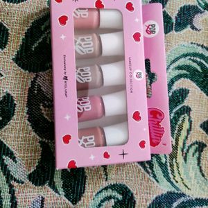 Chillin Mini Makeup Nail 💅 Kit