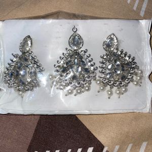 Silver Earrings And Maangtika Set