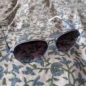 Trendy Sunglasses With Wiping Cloth And Hard Case