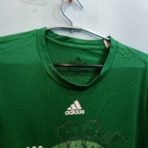 🇦🇺 Adidas Imported Tshirt