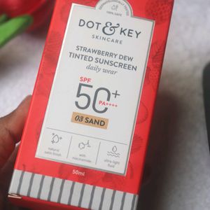 Dot &Key Tinted Sunscreen (Sand ) 2 Pc Available