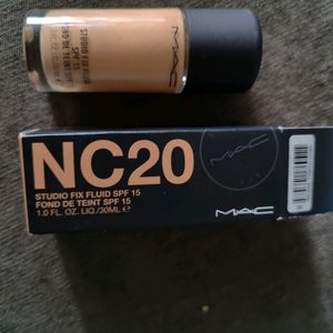 4- Original MAC New Cosmetics Combo