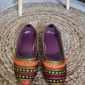 Genuine Jaipuri Women Ethnic Mojari(Multi Color)