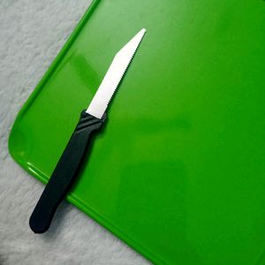 Copping Board With Knife