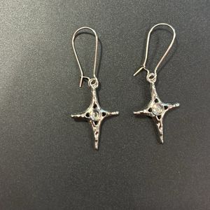 Y2K Cross Earrings 🫶🏻🎶🪞🩵