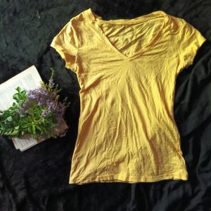 V-Neck T-shirt