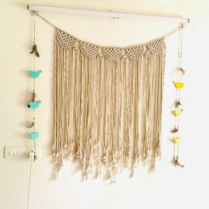 Macrame wall hanging with side hangin