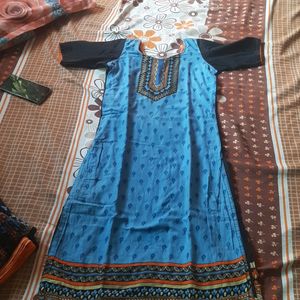 Kurthi Set With Duppata And Pant