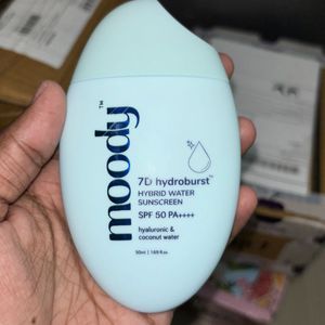 Moody 7D Hydra Boost Sunscreen