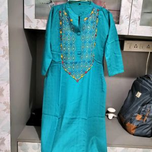 Embroidered Kurta In Teal Blue