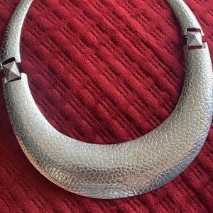 Silver Polished Collar Neckpiece