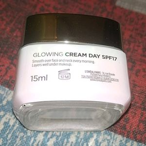 L'Oreal Paris Glowing Cream