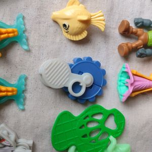 31 Random Mini Toys