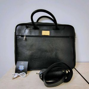 Arista Vault Fingerlock Smart Leather Laptop Ba