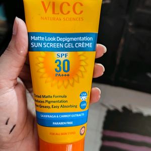 Matte Look Depigmentation Sun Screen Gel Cream