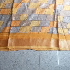 Banarasi Border Kurta 💛