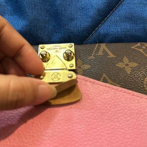 Thifted Louis Vuitton Wallet In Used Condition