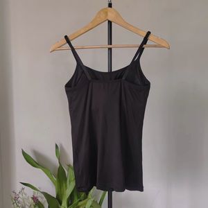 Uniqlo Seamless Padded Top