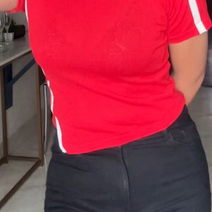 Women Red Solid Top